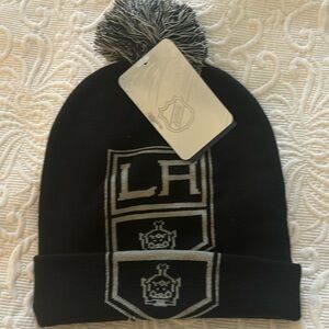 BRAND NEW~NHL Los Angeles Kings Beanie / Toque / Hat with pom - GO KINGS!